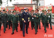 ທ່ານພົນໂທ ຫງວຽນເຈື່ອງຖັງ ເປັນປະທານພິທີສົ່ງທ່ານພົນໂທ Dongjun